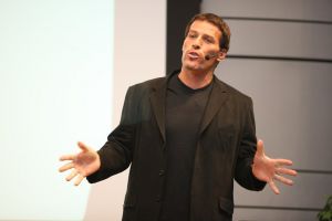 Tony Robbins - MasterMind Matrix - 4 Classes of Behaviour
